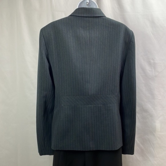 Evan-Picone Suit Dark Gray Pin Stripe Blazer, Size 12 - Picture 5 of 11